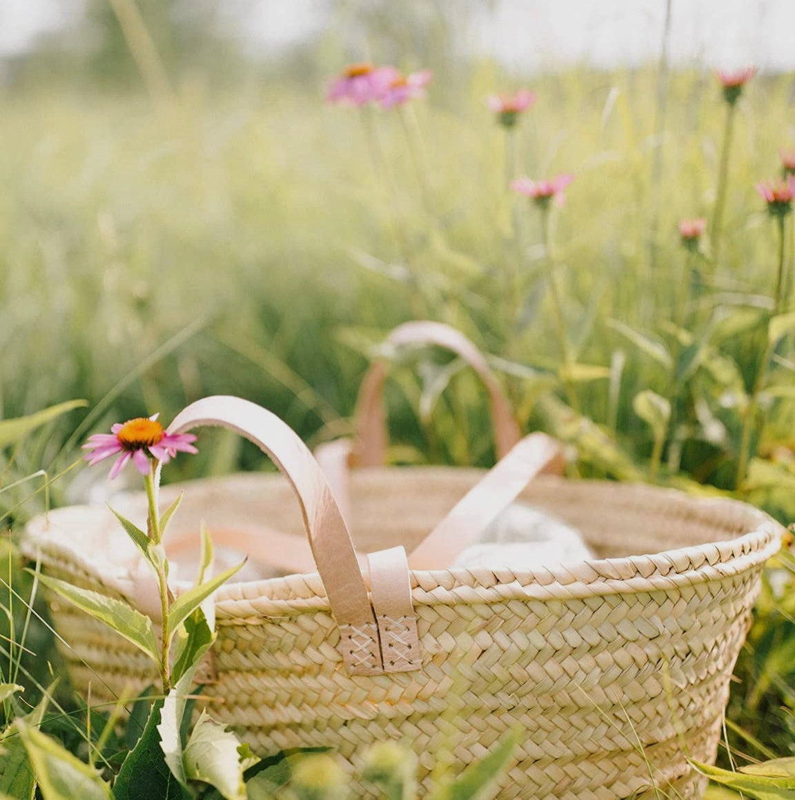 Handmade French Farmers Market/Beach Straw Bag with Double Flat Light Natural Leather Handles